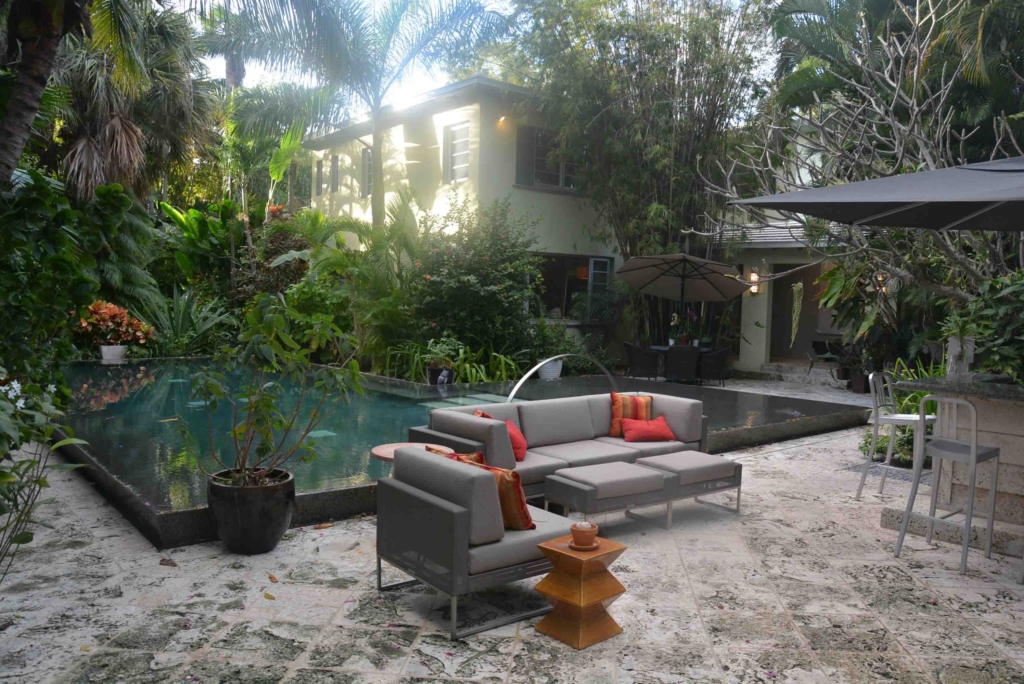 renting a house or an apartment in the USA_Florida_New York